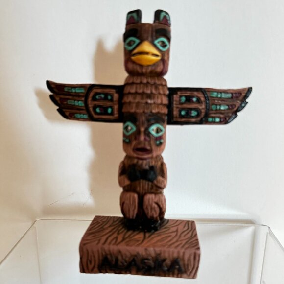 Alaska Totem Pole Resin Sculpture Hand Painted Home Decor Souvenir - Picture 1 of 11